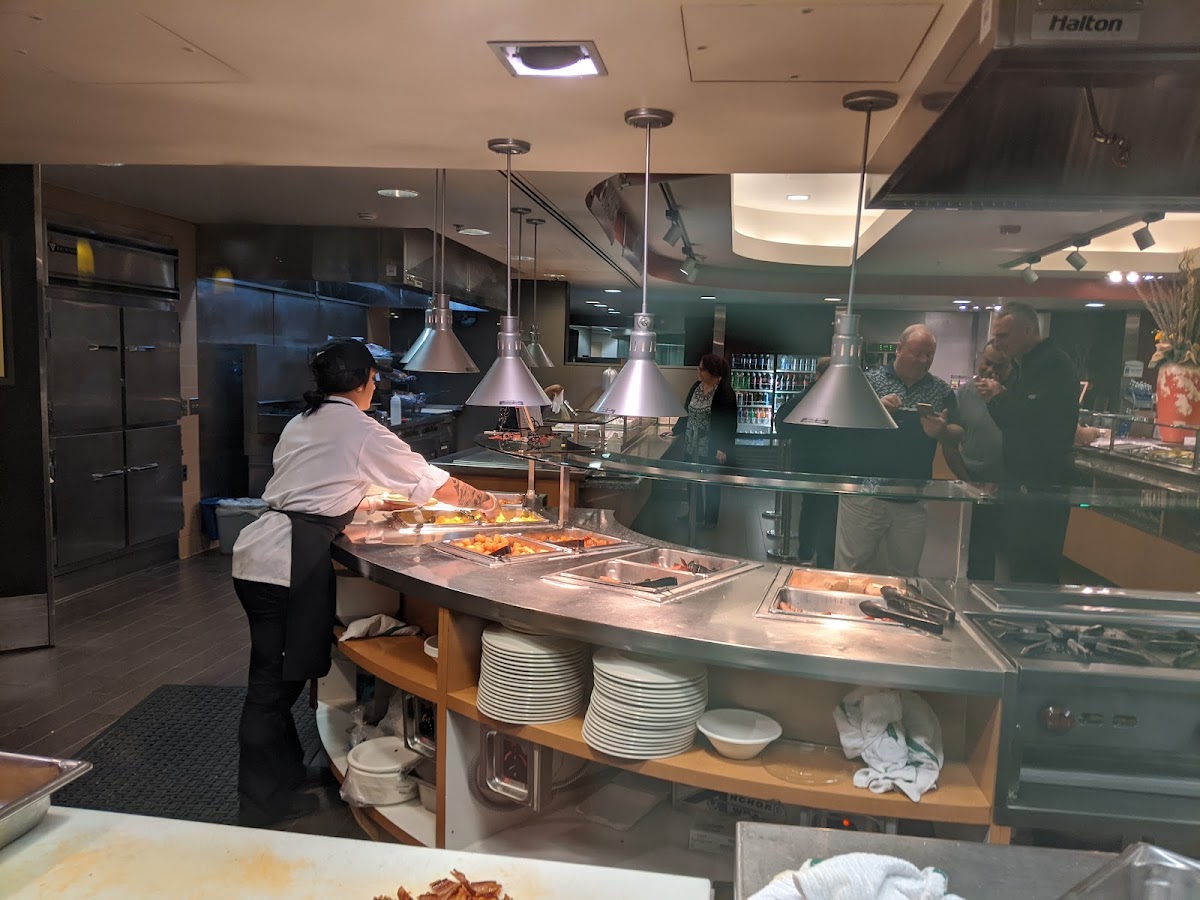 Lincoln Plaza Cafe interior