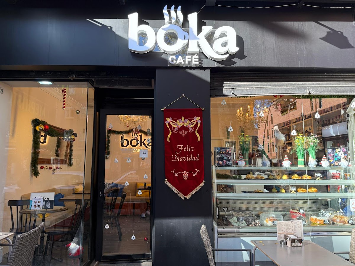 Boka Café interior
