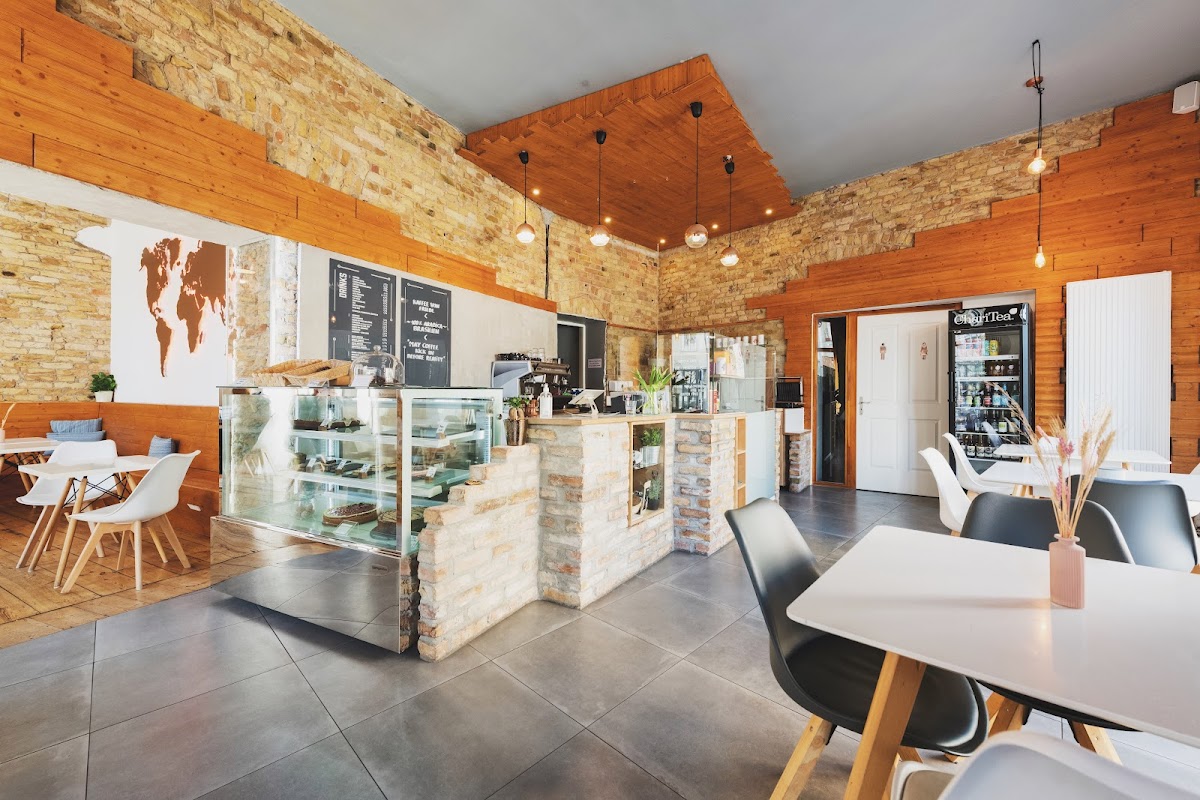 Brocca Café interior