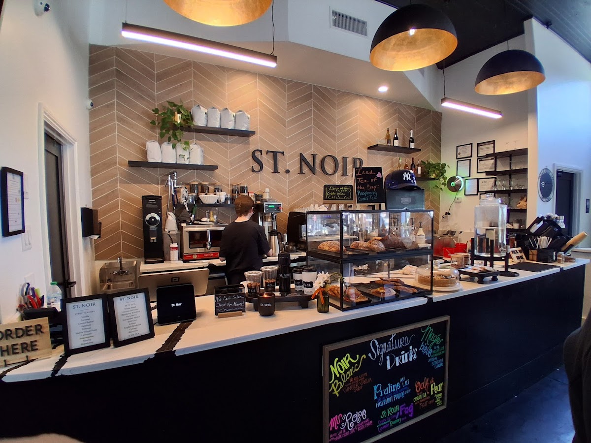 St. Noir Café interior