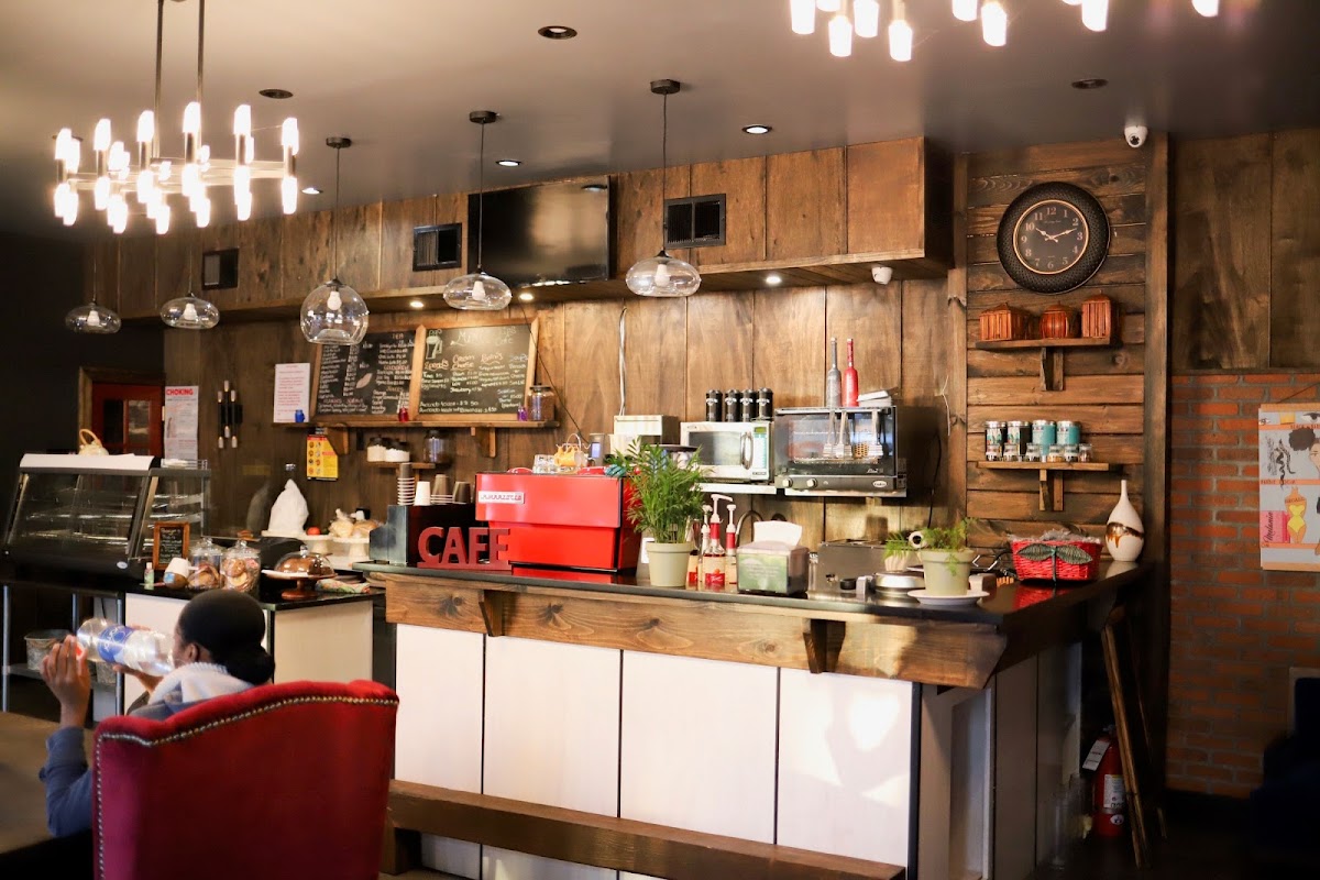 Lips Cafe interior
