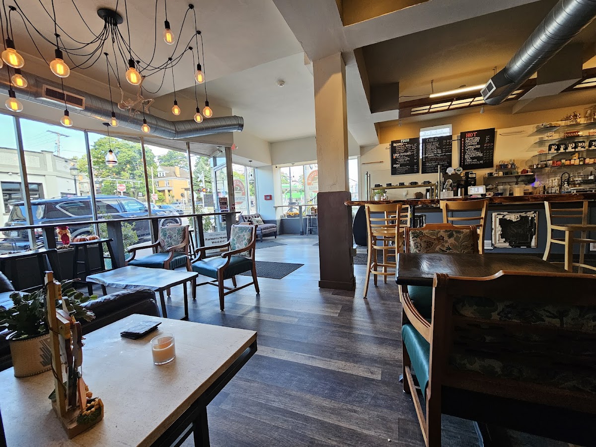 Potomac Station Coffeehouse interior