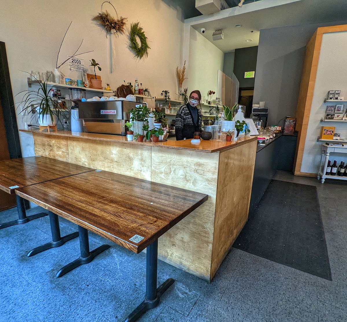 lab cafe interior