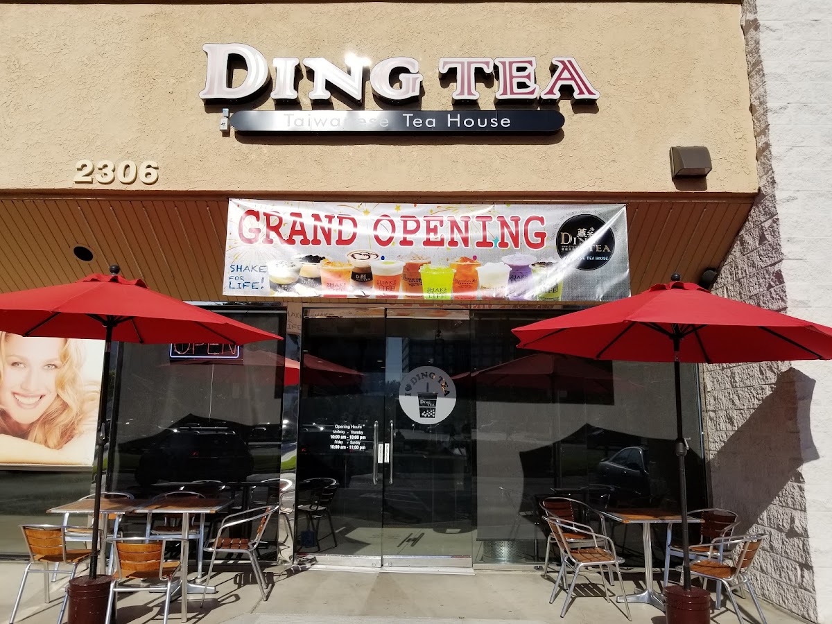 Ding Tea Near Disney-Anaheim interior