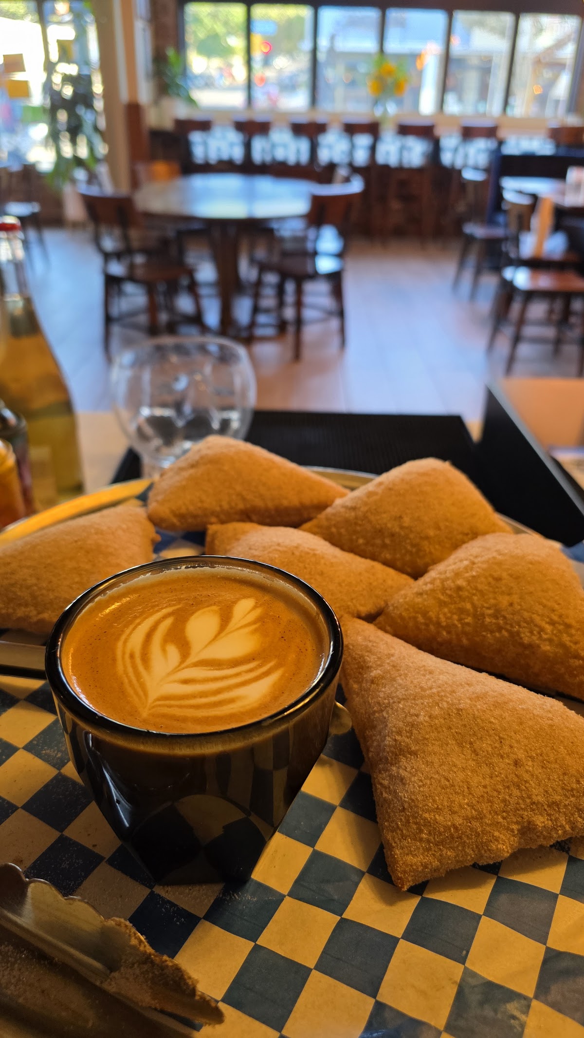 No days off cafe interior