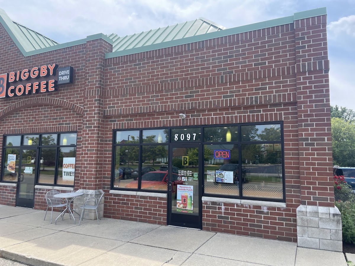 BIGGBY COFFEE interior