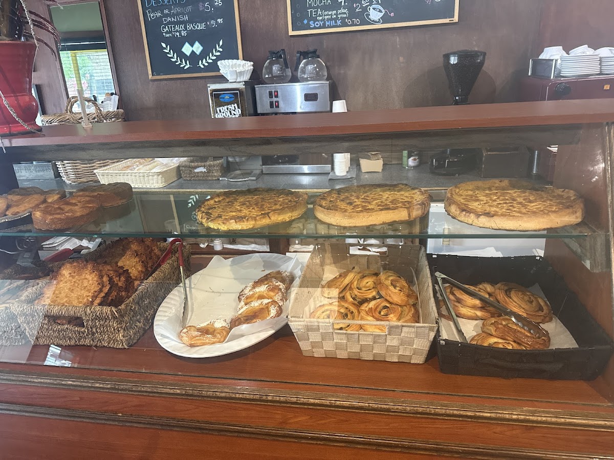 Pain Perdu interior