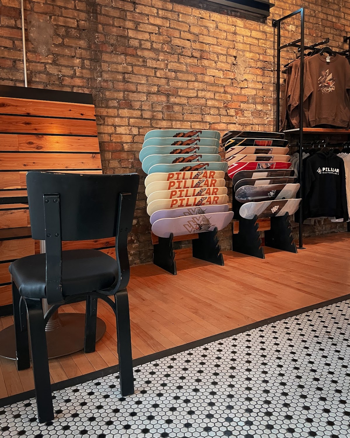 PILLLAR Forum Cafe & Bar interior