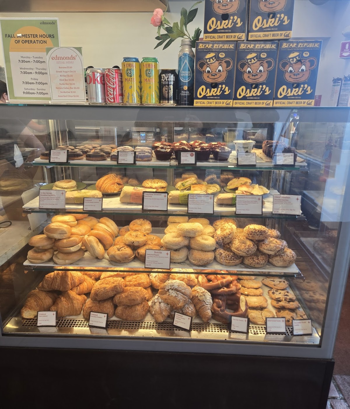 Photo of edmonds cafe