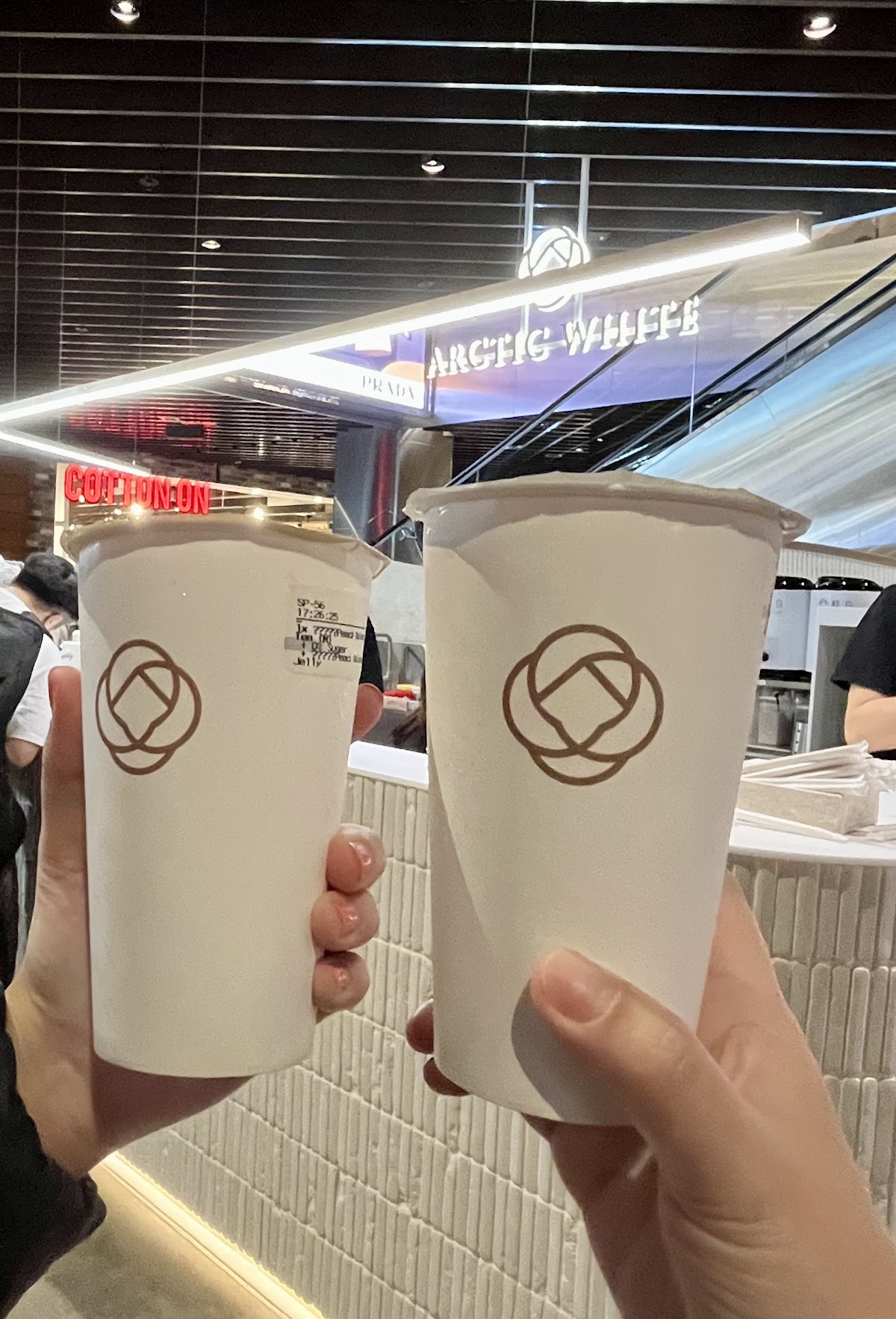 Arctic White (醇白茶飲) interior