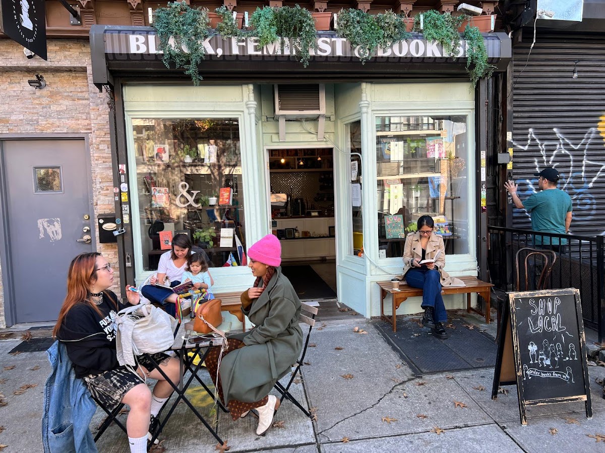 Photo of Cafe con Libros