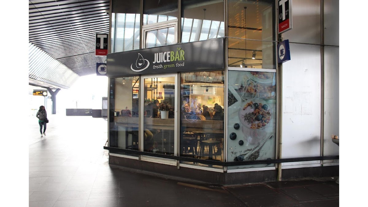 Juice Bar Milano Rogoredo interior