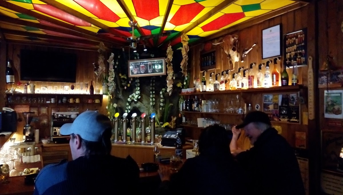 Buffalo's Saloon Cafe Bar interior