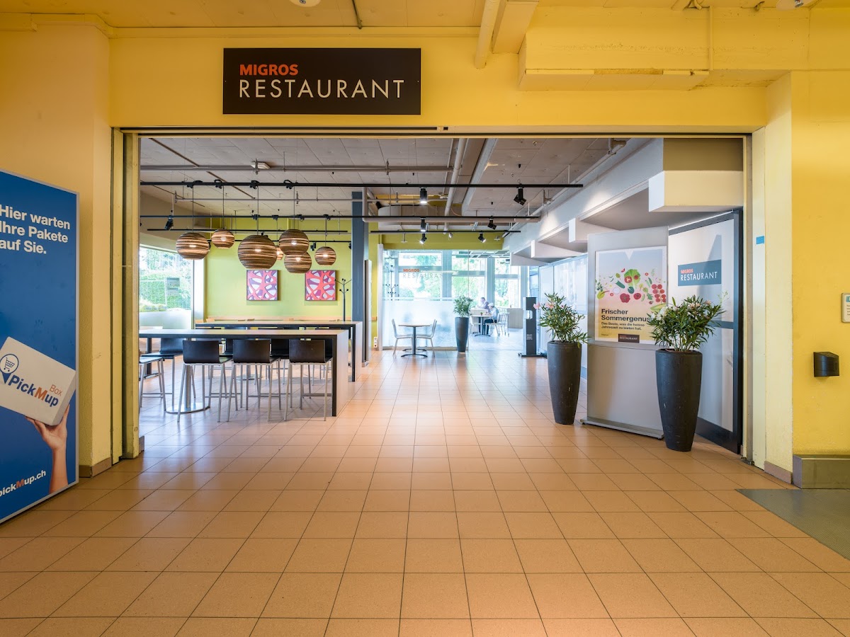 Migros-Restaurant Schwamendingen interior