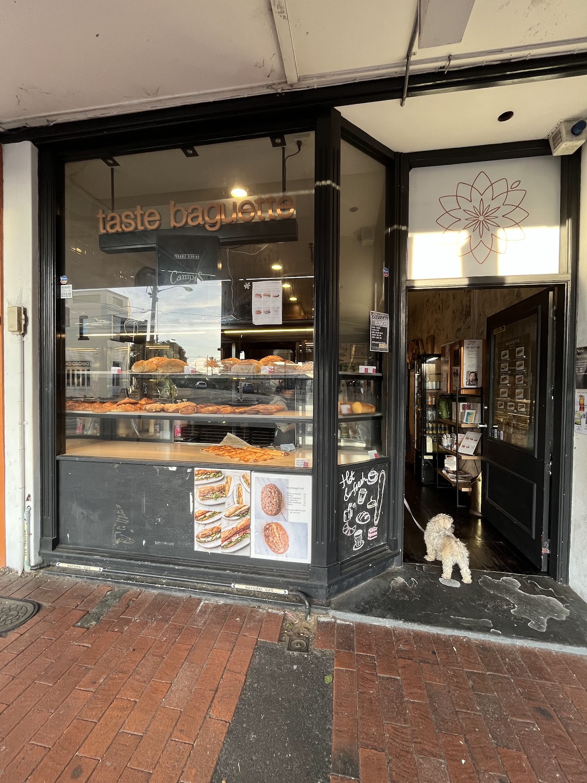 Taste Baguette interior