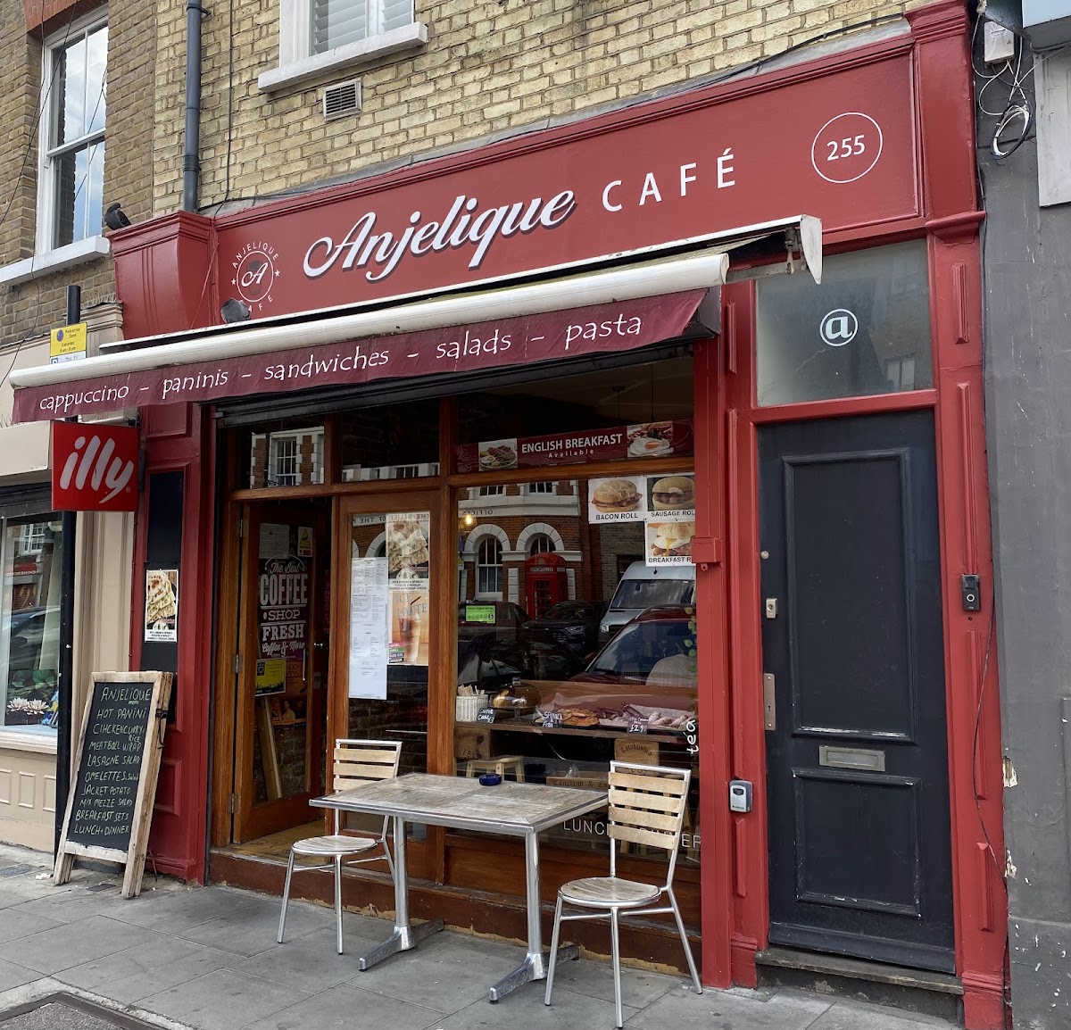 Anjelique Sandwich Bar interior