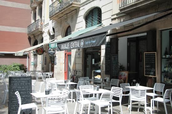 Paral·lel Central interior