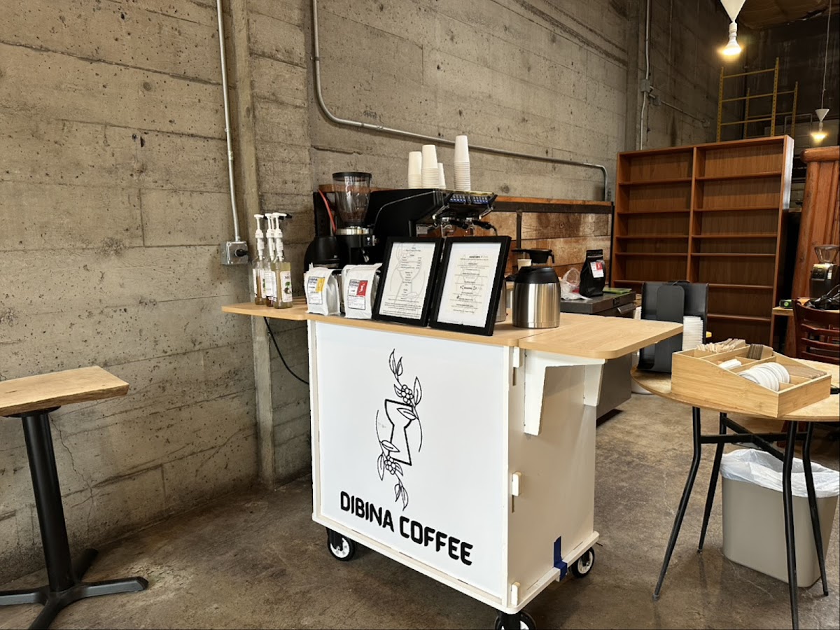 Dibina Coffee interior