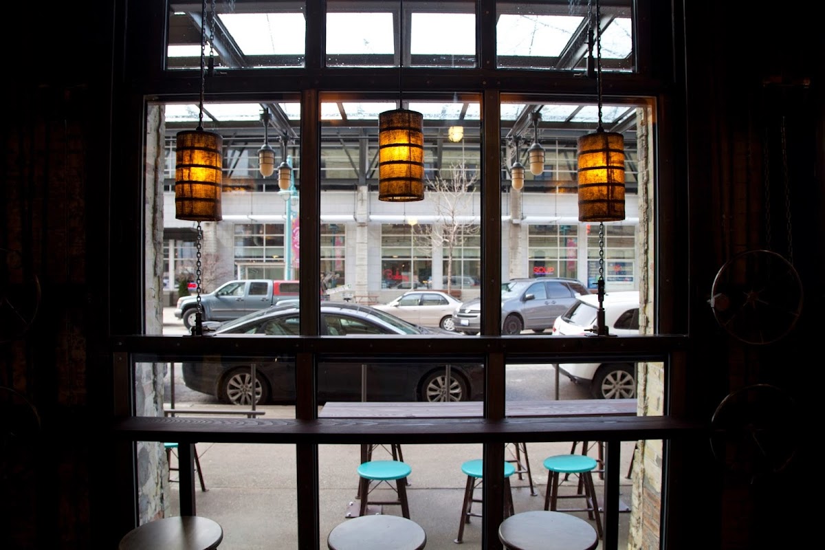 Colectivo Coffee interior