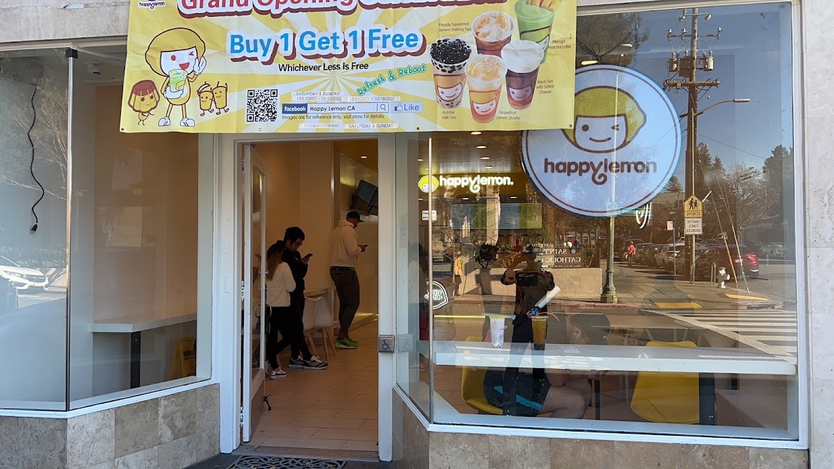 Happy Lemon interior
