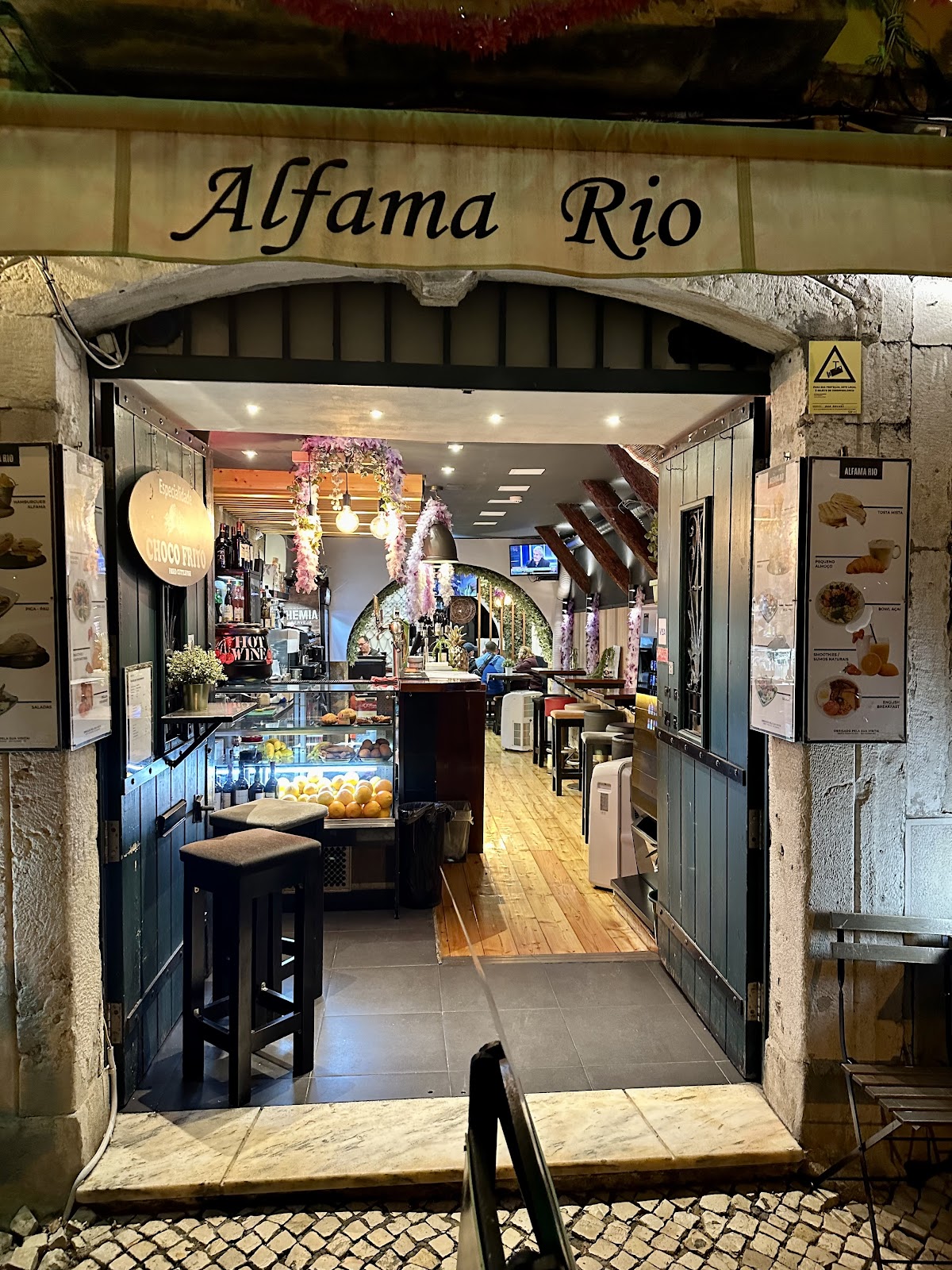 Alfama Rio interior