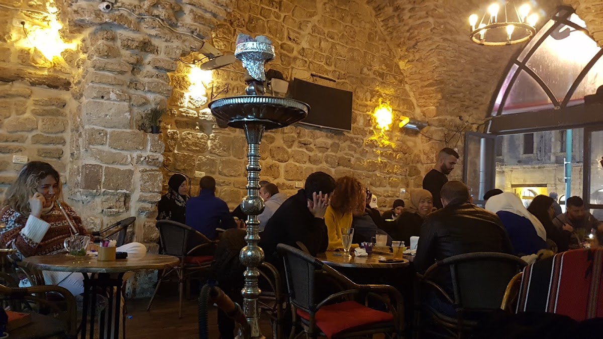 Tche tche jaffa interior