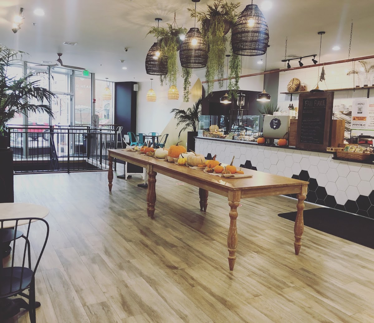 Cafe Zara & Coffee House interior