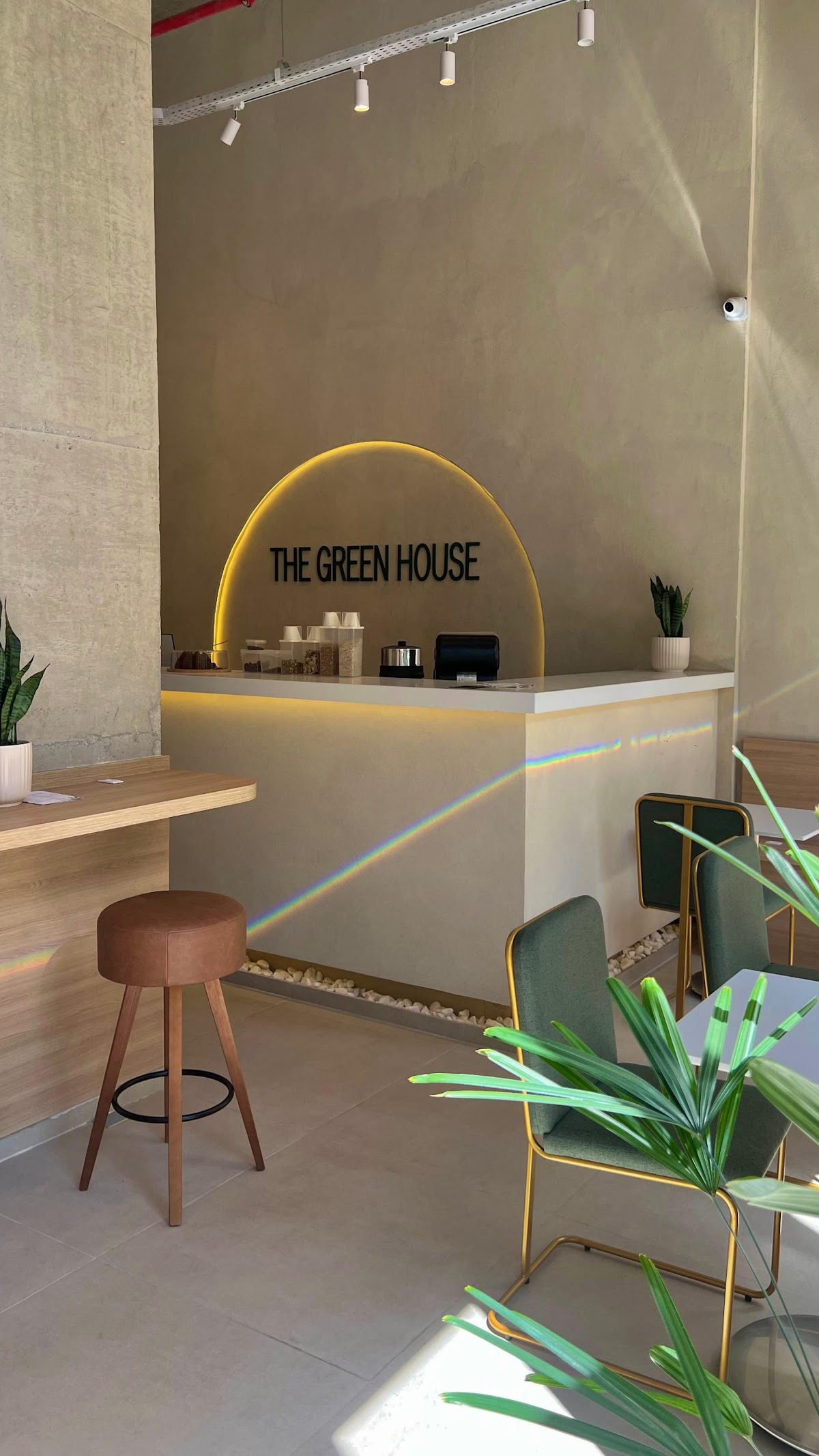 The Green House - Coffee and Healthy Food interior