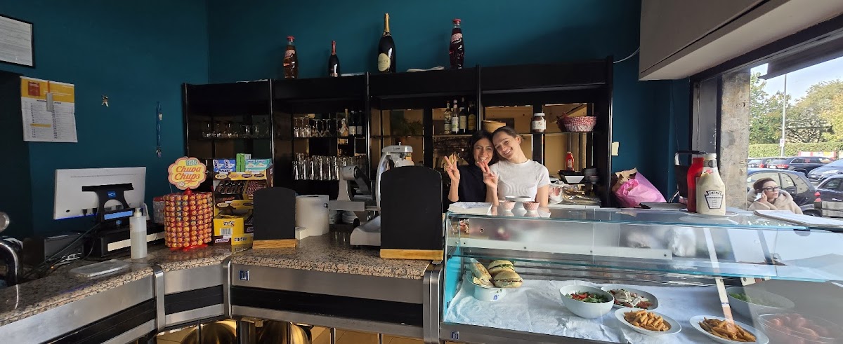 Il Besy Cafe interior