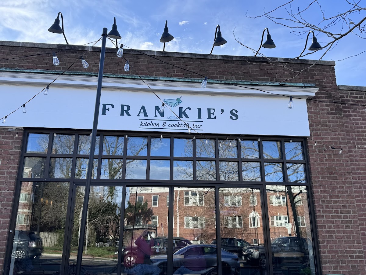 Frankie's Kitchen & Cocktail Bar interior