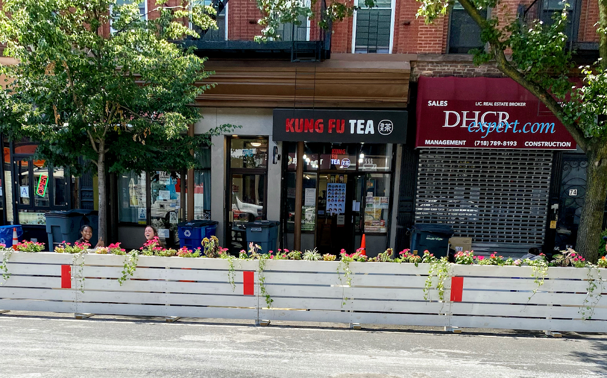 Kung Fu Tea interior