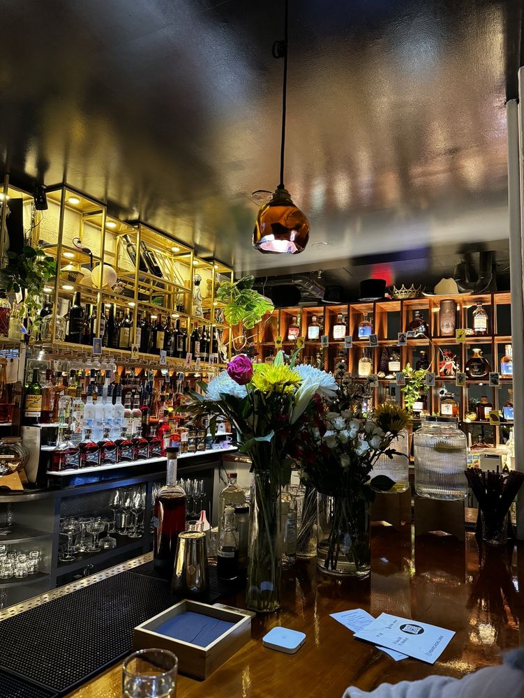 Casa Luna Bar interior