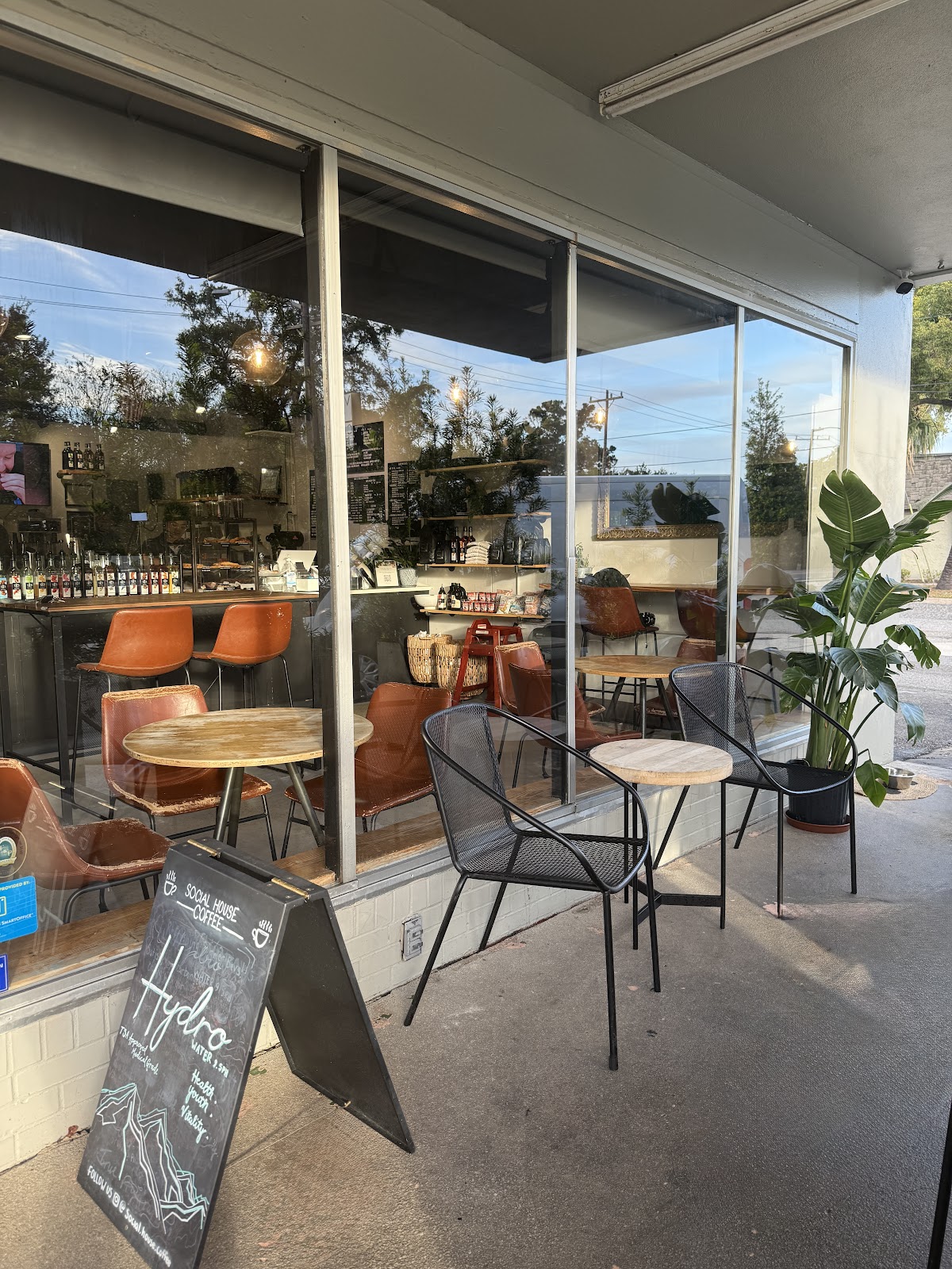 Social House Coffee interior