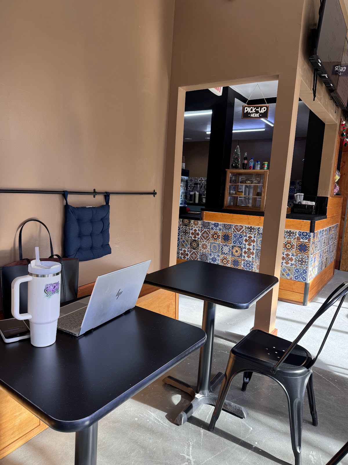 My Açaí My Café interior