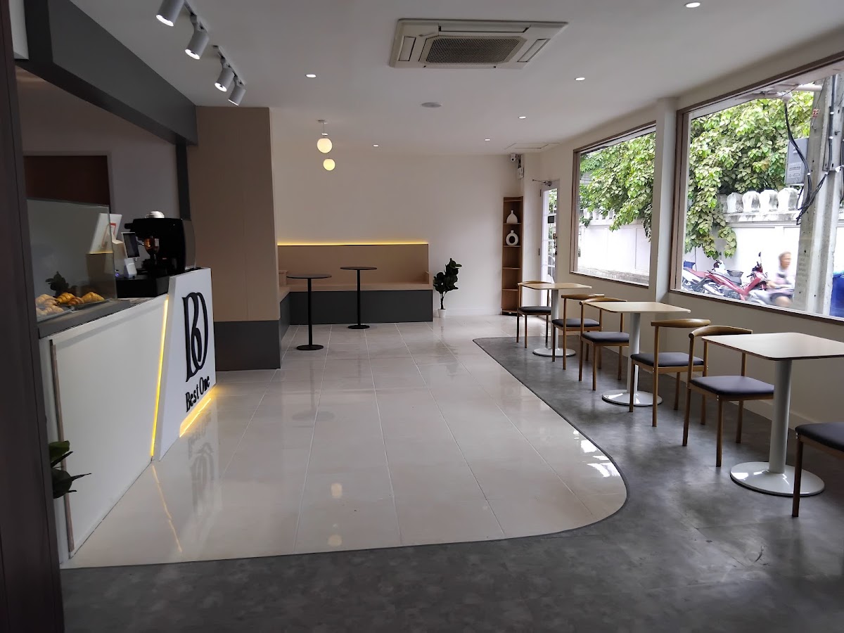 Best One Cafe interior