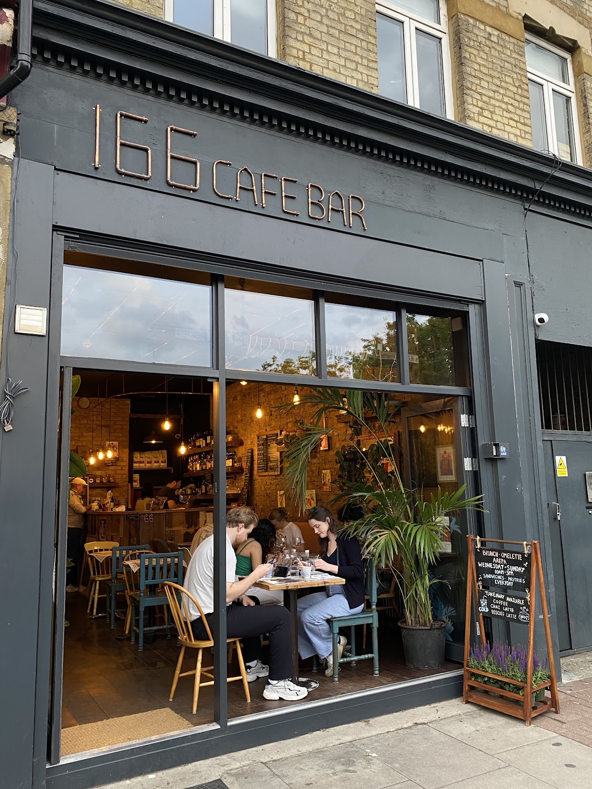 166 CafeBar interior
