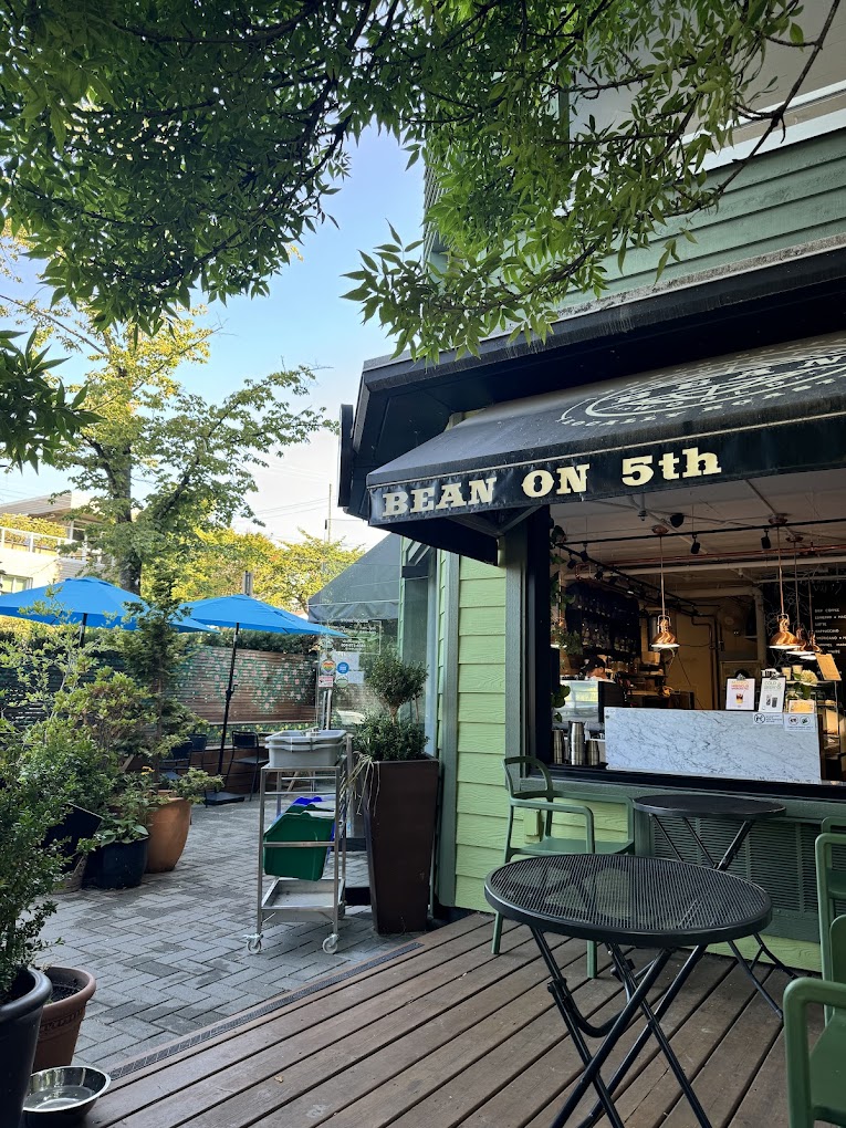 Bean Around The World Coffees interior