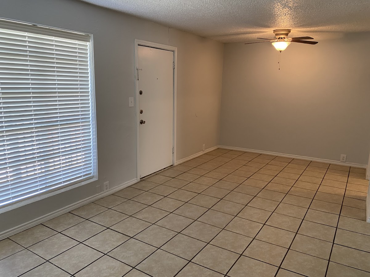 Photo of 910 Fair Oaks dr Houston tx 77023