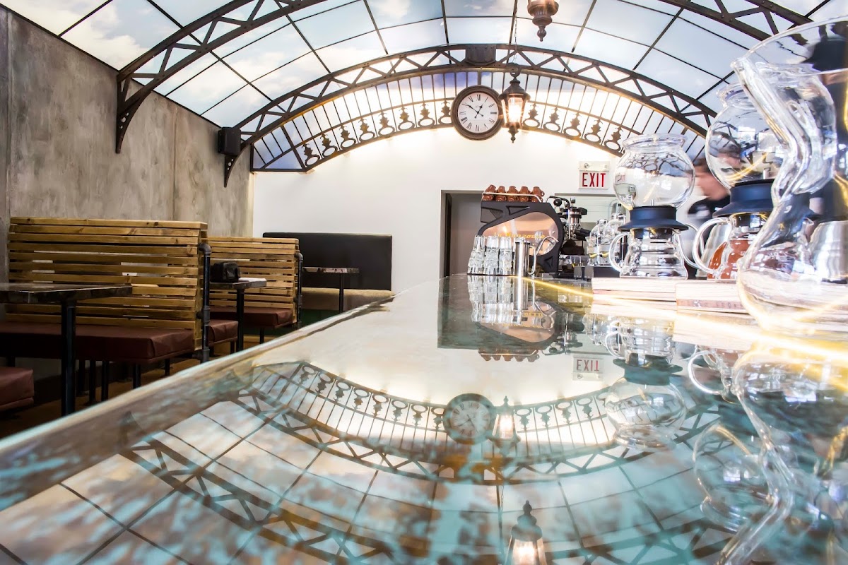 Platform 7 Coffee interior