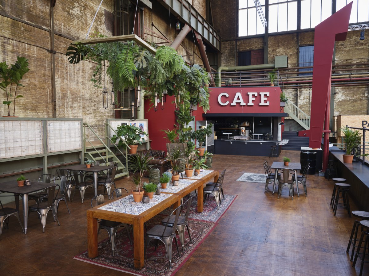 STRAAT cafe interior