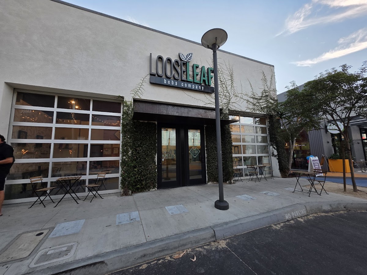 Loose Leaf Boba Company interior