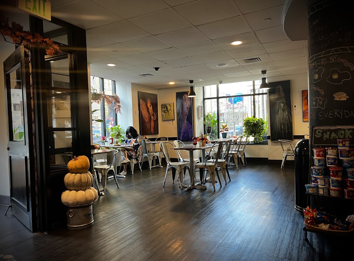 LB Bistro and Bakery interior