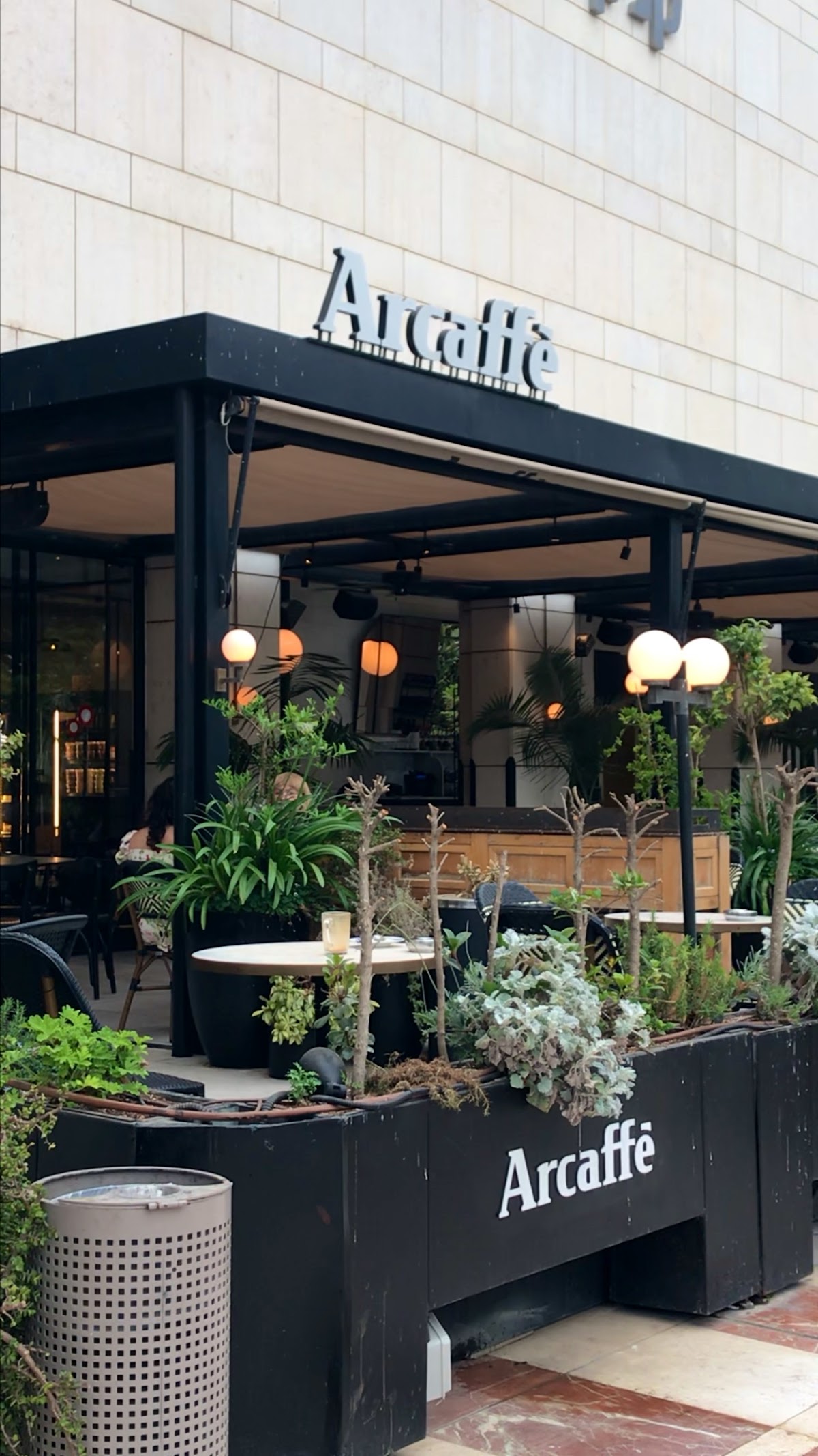 Arcaffè interior