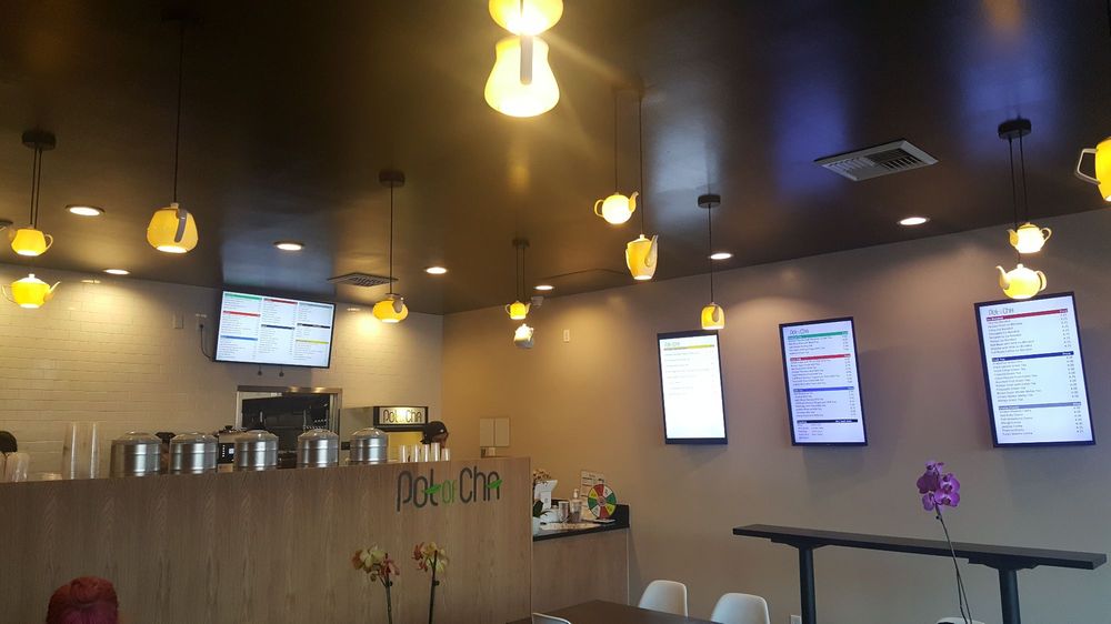 Pot of Cha interior