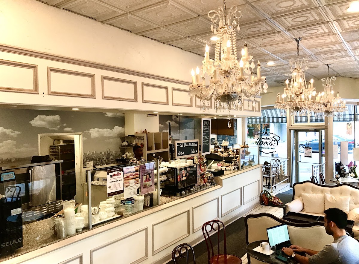Pâtisserie Coralie interior