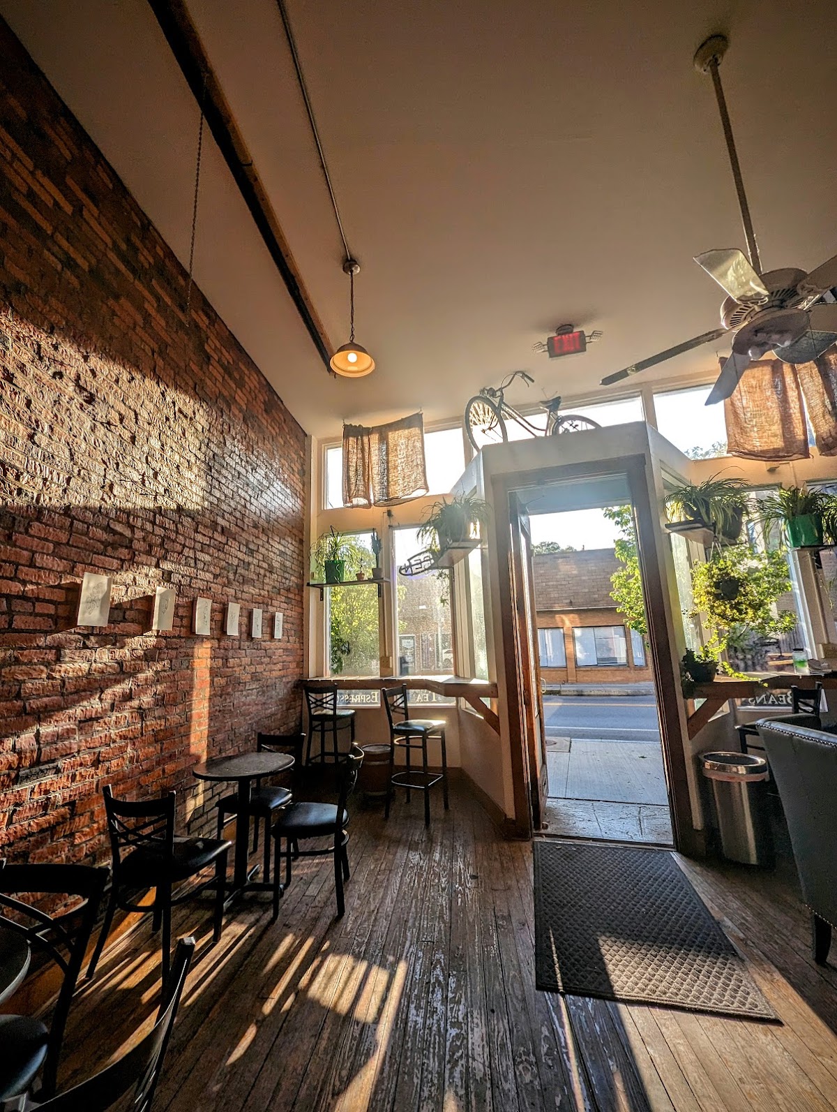 Upper Cup Coffee interior