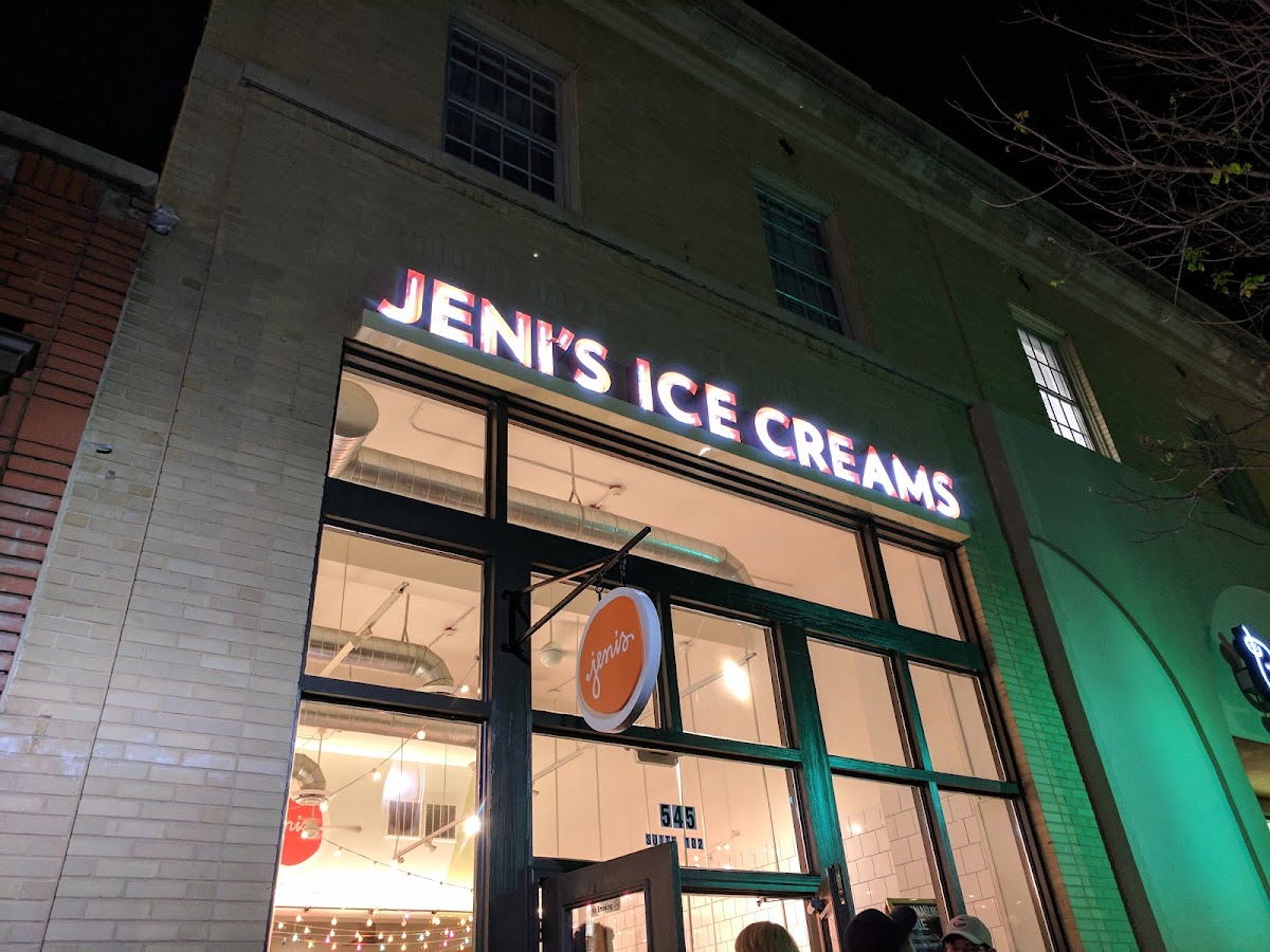 Jeni's Splendid Ice Creams interior
