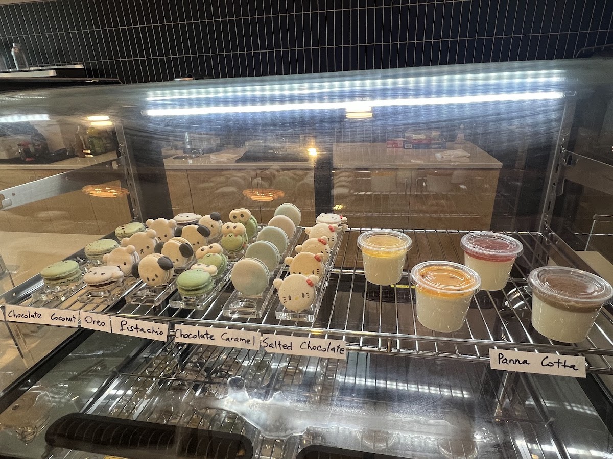 Zenko Tea - Ingersoll interior