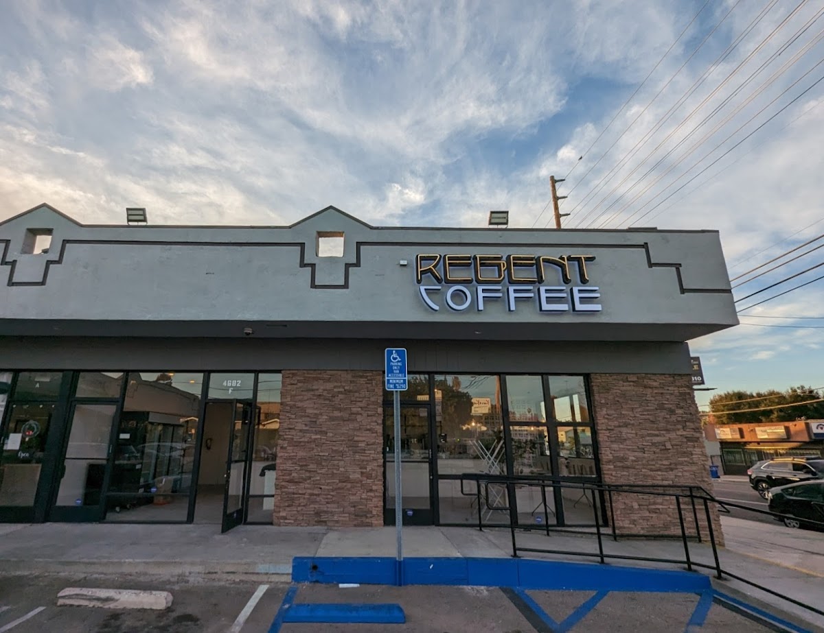 Regent Coffee Brew and Bottle House interior