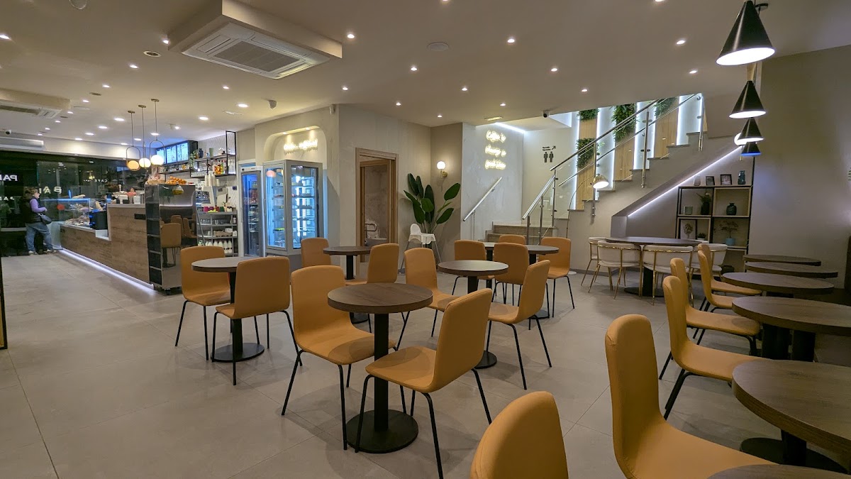 Pannia cafe interior
